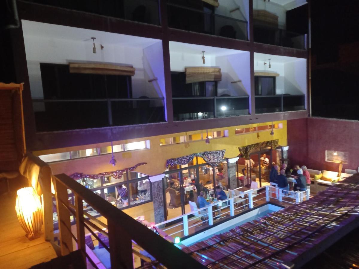 Tienne Del Mar Hotel Paul Exterior photo